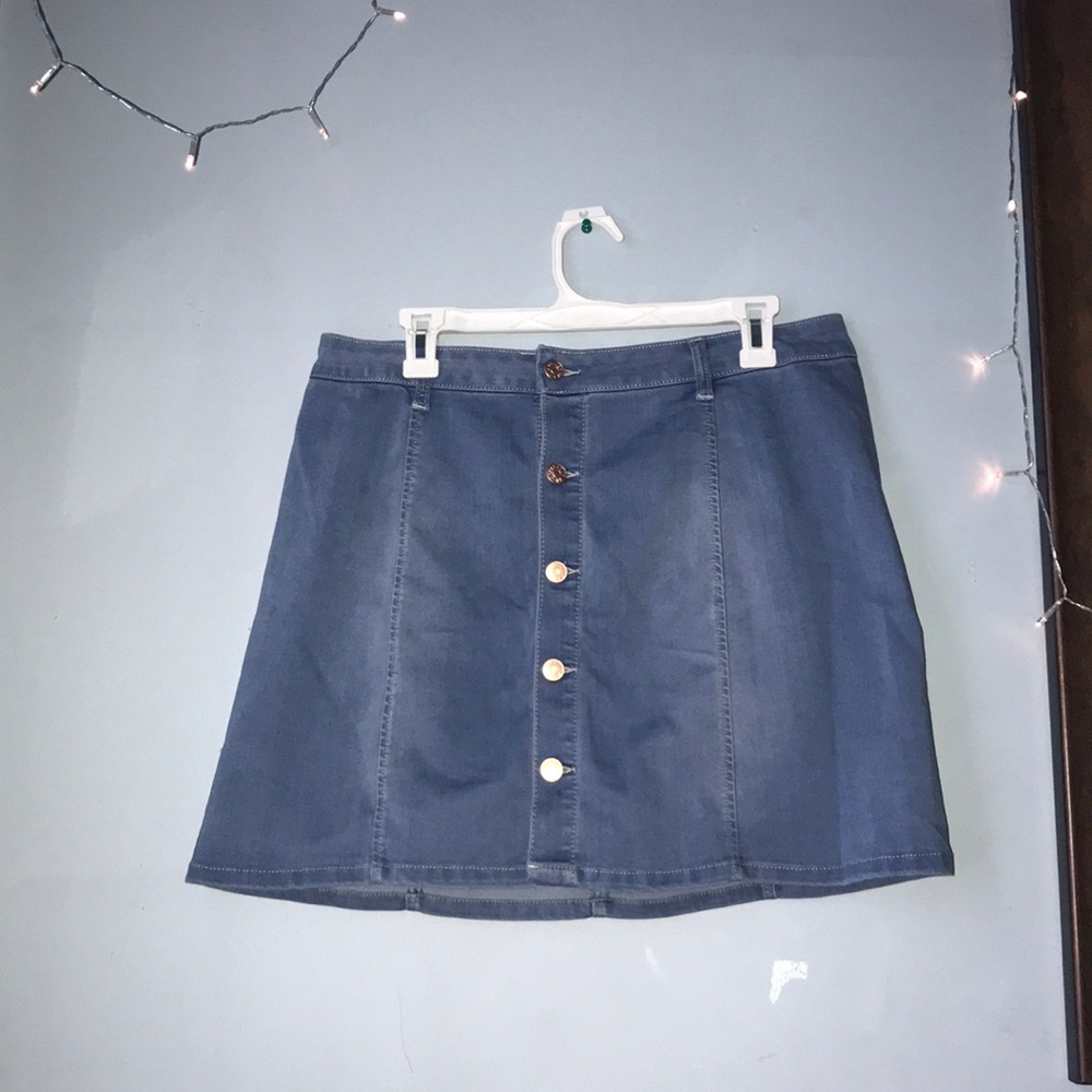 Do you want a very stretchy/ comfortable skirt?